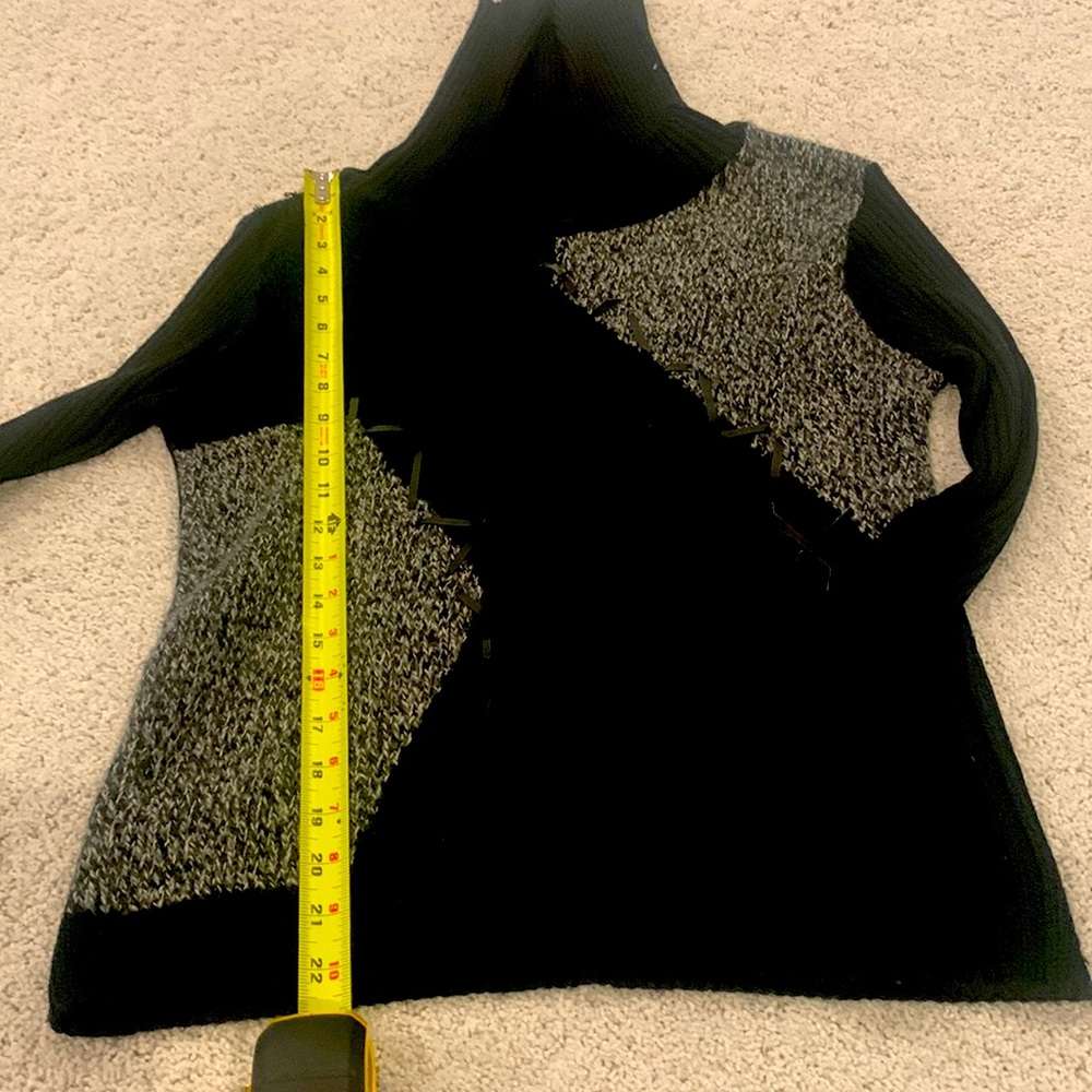 Lori sweater l